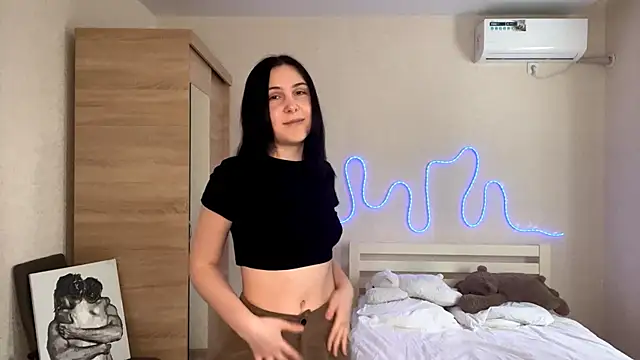 MyraLitterers online show from March 3, 1:39 pm