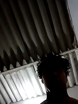 Snapshot of Gh_garciaz chatting on February 5, 1:10 am Gh garciaz online show from February 5, 1:10 am