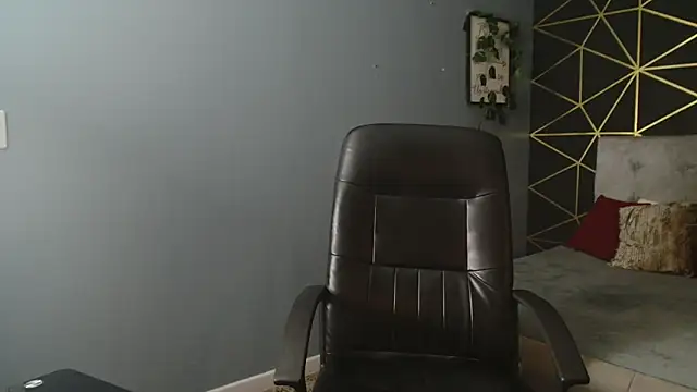 Snapshot of Jireth_velle chatting on October 22, 2:17 pm Jireth velle online show from October 22, 2:17 pm