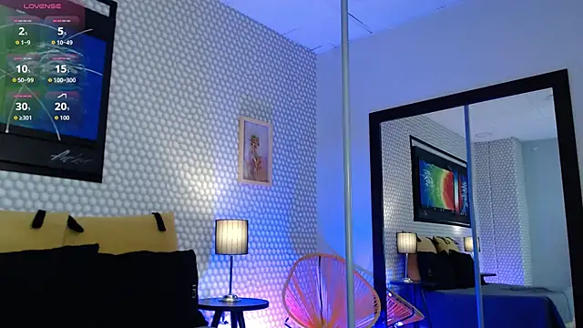 SashaaVixen online show from December 19, 11:28 am