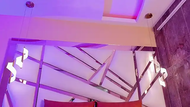 Catalina-Thompson online show from February 22, 12:04 pm