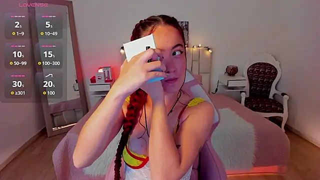 Amaraa couper1 online show from November 1, 3:30 am