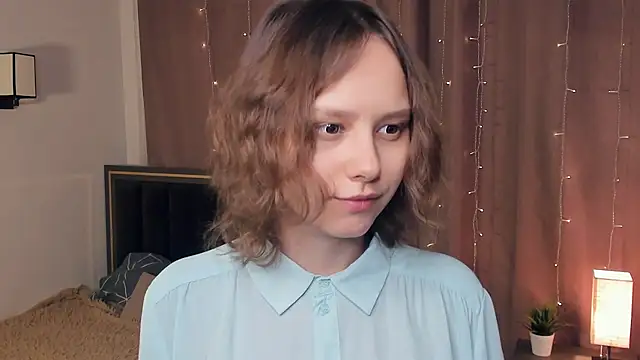 Snapshot of DenaDubberly chatting on November 7, 7:14 pm DenaDubberly online show from November 7, 7:14 pm