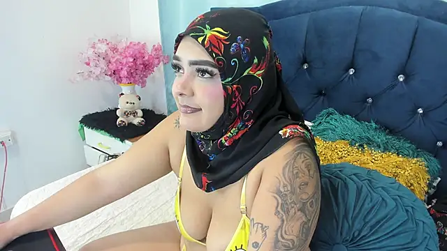 Inaya Khalifa online show from December 23, 1:58 am