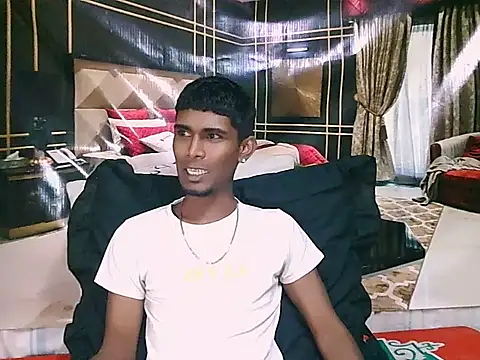 IndianThuggin online show from July 4, 5:30 pm