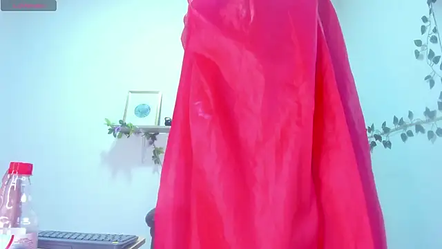 canelaa    online show from October 31, 2:18 pm