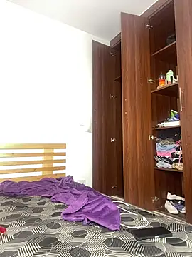 dime213 online show from April 5, 10:18 pm