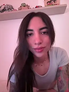 valeriahornier online show from March 5, 1:45 am