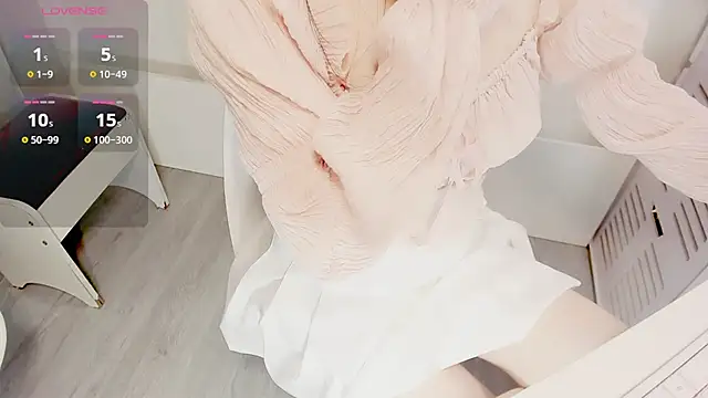 Snapshot of mimi_babyyy chatting on May 29, 1:09 pm mimi babyyy online show from May 29, 1:09 pm
