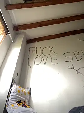 liam Brooks9 online show from November 8, 1:00 pm