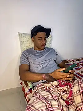 Snapshot of liam_Brooks9 chatting on March 11, 1:06 pm liam Brooks9 online show from March 11, 1:06 pm