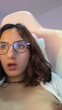 Snapshot of princess_foxxy chatting on October 27, 7:23 am princess foxxy online show from October 27, 7:23 am