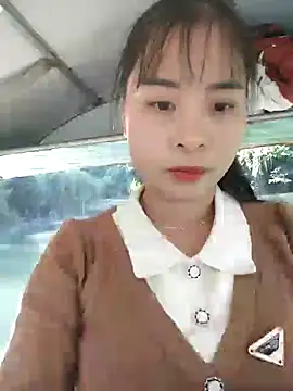 Squirrel-Pear online show from November 23, 3:17 am