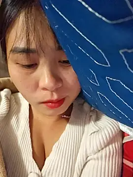 Squirrel-Pear online show from November 30, 3:05 pm