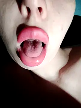 Loveyoudearxq online show from November 17, 4:13 pm