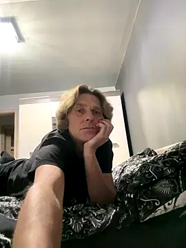 kon77777 online show from October 21, 4:08 pm