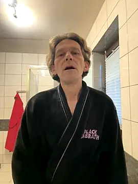 kon77777 online show from October 26, 5:35 am