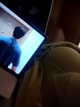 Casal em chamas online show from January 17, 1:21 am