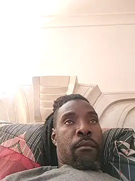 Mboro1988 online show from January 18, 10:30 am