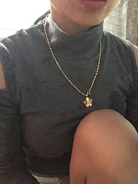 Kylie beem online show from November 6, 3:18 am