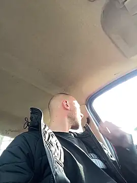 Rotteei1 online show from March 4, 12:00 pm