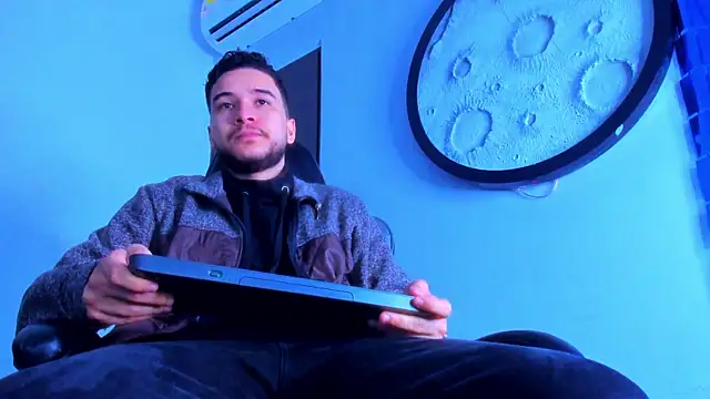 mike 257 online show from April 1, 11:55 am