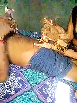 Hot cauple indian online show from May 19, 1:56 am