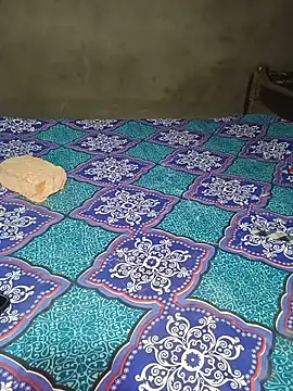 Hot cauple indian online show from May 21, 7:26 am