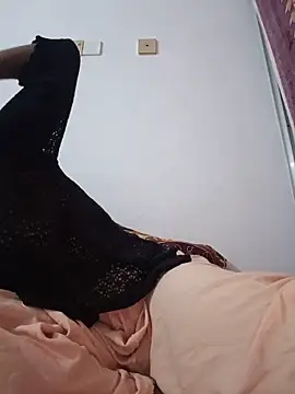 Snapshot of Hot_Angle chatting on May 18, 2:45 pm Hot Angle online show from May 18, 2:45 pm