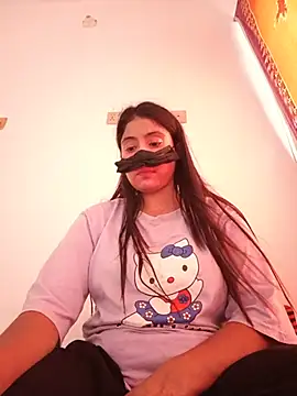 Snapshot of Hot_Angle chatting on June 1, 12:07 pm Hot Angle online show from June 1, 12:07 pm