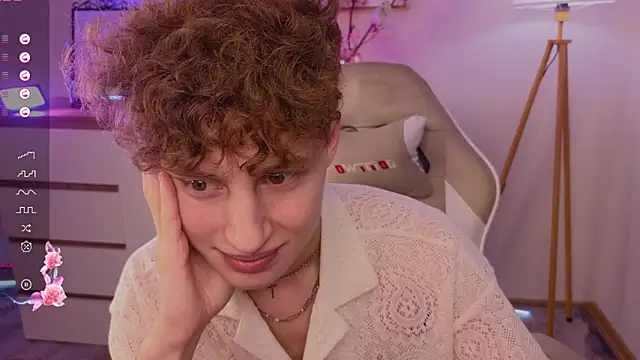 crisp1n online show from February 25, 6:23 am