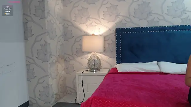 Rachellparker  online show from January 15, 11:15 am