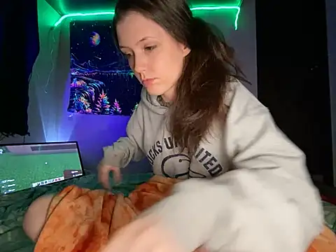 Thedeepwebcutie online show from February 19, 9:49 am