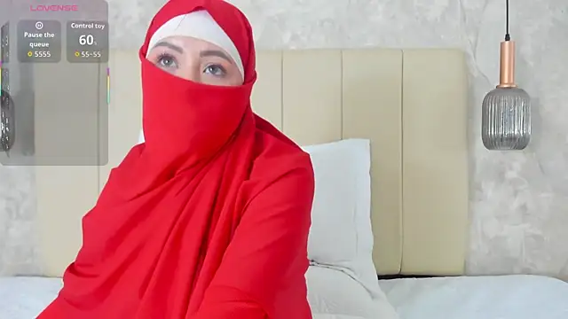 fatiima  online show from March 1, 3:25 pm