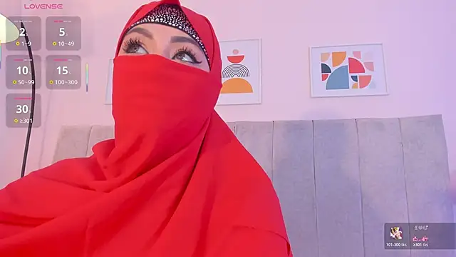 Snapshot of fatiima_ chatting on April 24, 6:10 pm fatiima online show from April 24, 6:10 pm