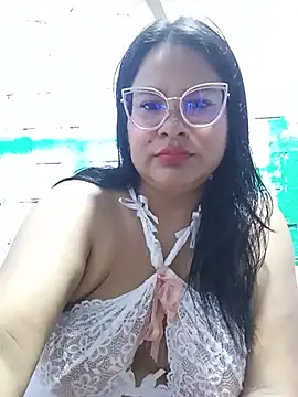 Snapshot of celeste122595 chatting on July 10, 9:17 pm celeste122595 online show from July 10, 9:17 pm