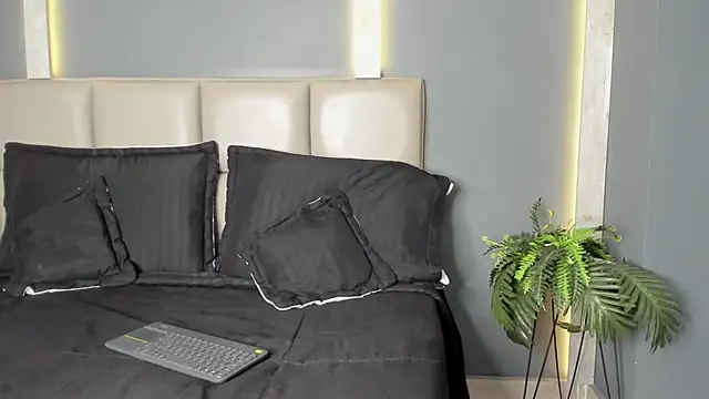 ArohomLester online show from December 3, 11:19 am