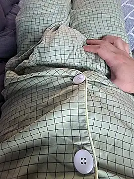 Snapshot of parkpark2 chatting on April 4, 11:57 pm parkpark2 online show from April 4, 11:57 pm