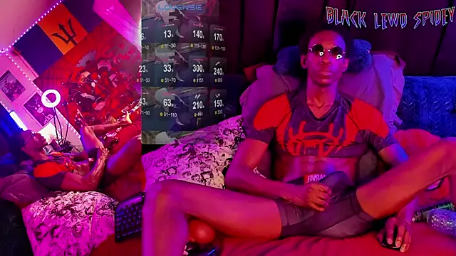 Snapshot of BlackLewdSpidey chatting on February 4, 7:40 am BlackLewdSpidey online show from February 4, 7:40 am
