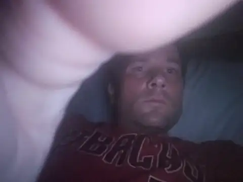 kizersozay69 online show from May 28, 5:16 am