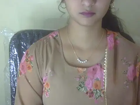 Snapshot of shimz_ chatting on November 14, 5:50 am shimz online show from November 14, 5:50 am