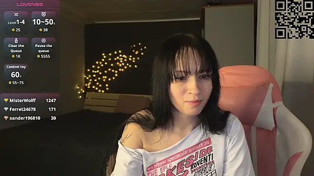 ella simons online show from March 25, 11:33 pm