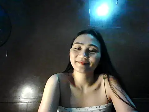 Sexytummy26 online show from December 2, 11:23 pm