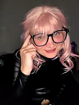 LunaXshade online show from November 18, 6:34 pm