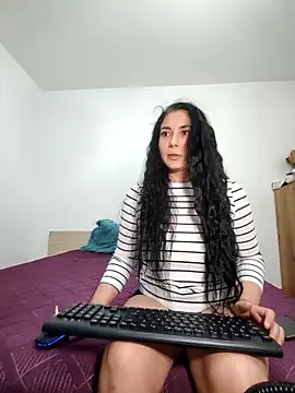 SaraDany online show from December 3, 6:39 pm