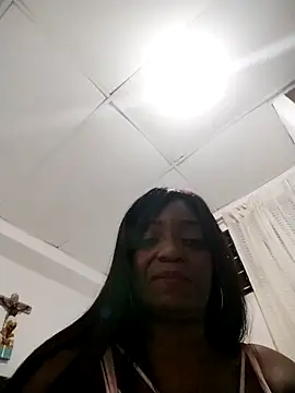 Snapshot of laseducida chatting on October 26, 3:34 am laseducida online show from October 26, 3:34 am