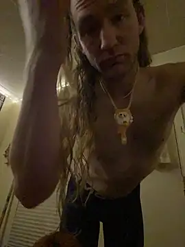 Snapshot of Good-naturedLSDsex chatting on March 3, 10:21 am Good-naturedLSDsex online show from March 3, 10:21 am