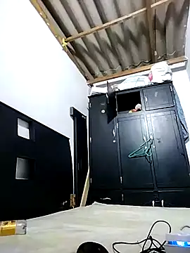 LyliaWood online show from October 20, 2:12 am