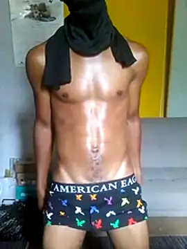 Snapshot of 876tom chatting on March 4, 6:25 pm 876tom online show from March 4, 6:25 pm