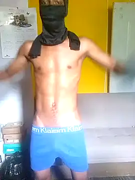 Snapshot of 876tom chatting on March 9, 6:34 pm 876tom online show from March 9, 6:34 pm